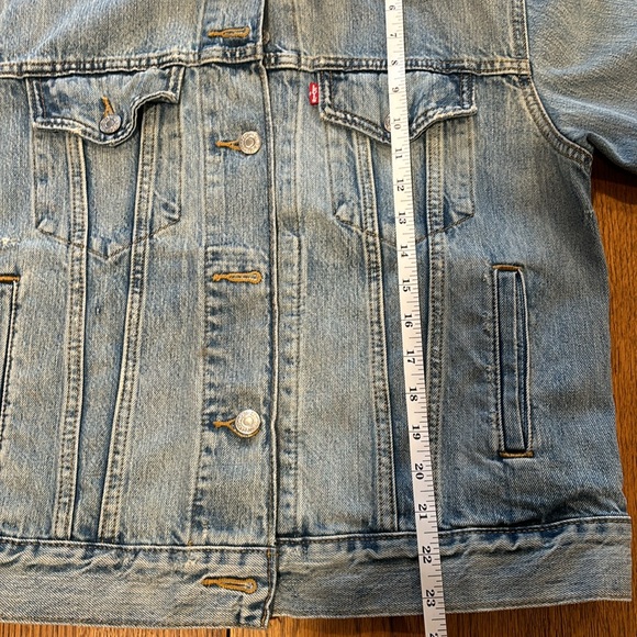 Levi’s Demin jacket - Medium - Picture 6 of 6